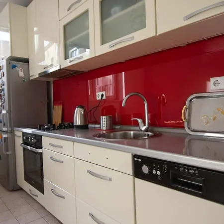 Apartment Beautiful Centre Apartment! *